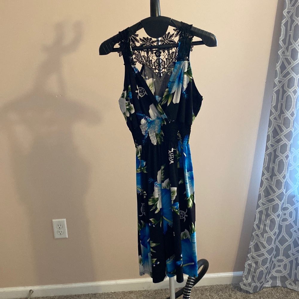 Black and Blue Hawaiian Dress